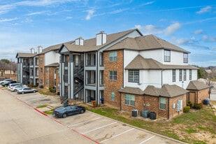 The Life at Westland Estates in Fort Worth, TX - Building Photo
