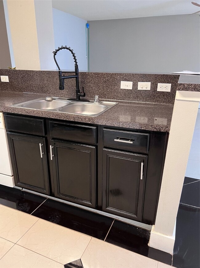 property at 19818 Lindenwick Ct