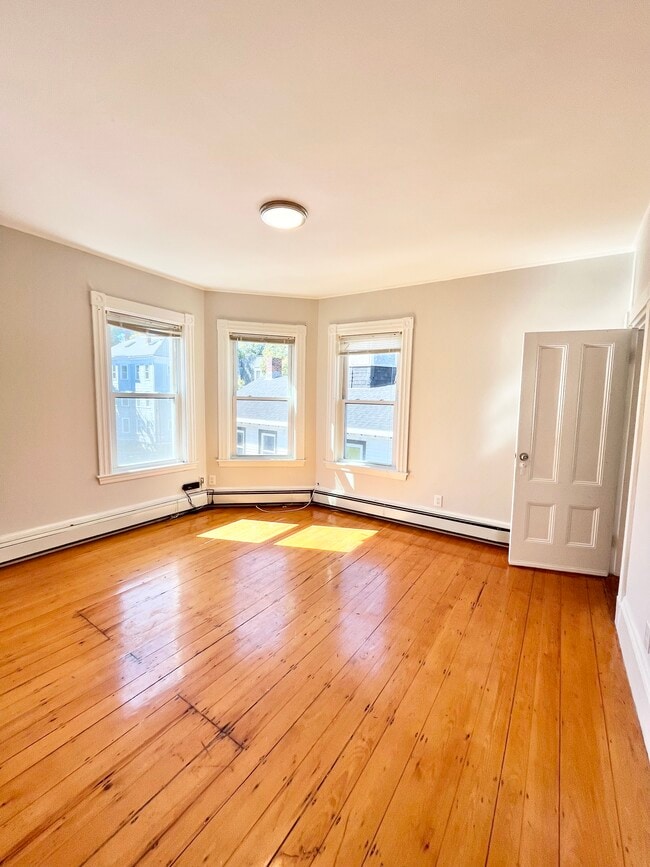 1 Folsom Ave, Unit 3 in Boston, MA - Building Photo - Building Photo
