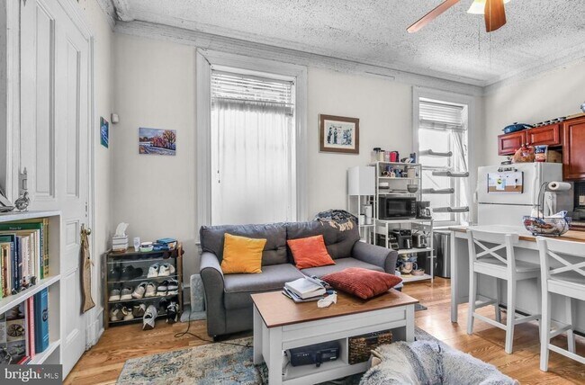 3017 W Girard Ave in Philadelphia, PA - Building Photo - Building Photo