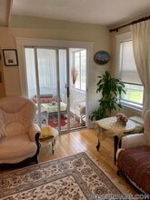 10 Fessenden Rd, Unit 2 in Arlington, MA - Building Photo - Building Photo