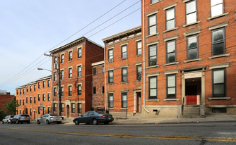 1727-1731 Sycamore St in Cincinnati, OH - Building Photo - Building Photo