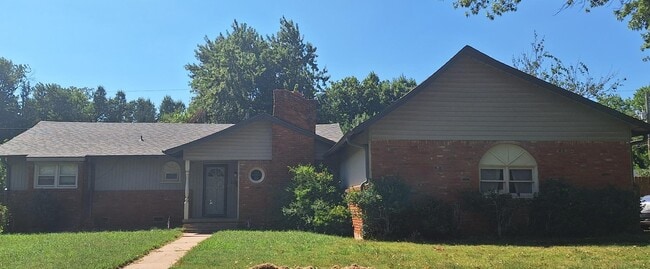 property at 1104 S McDonald St