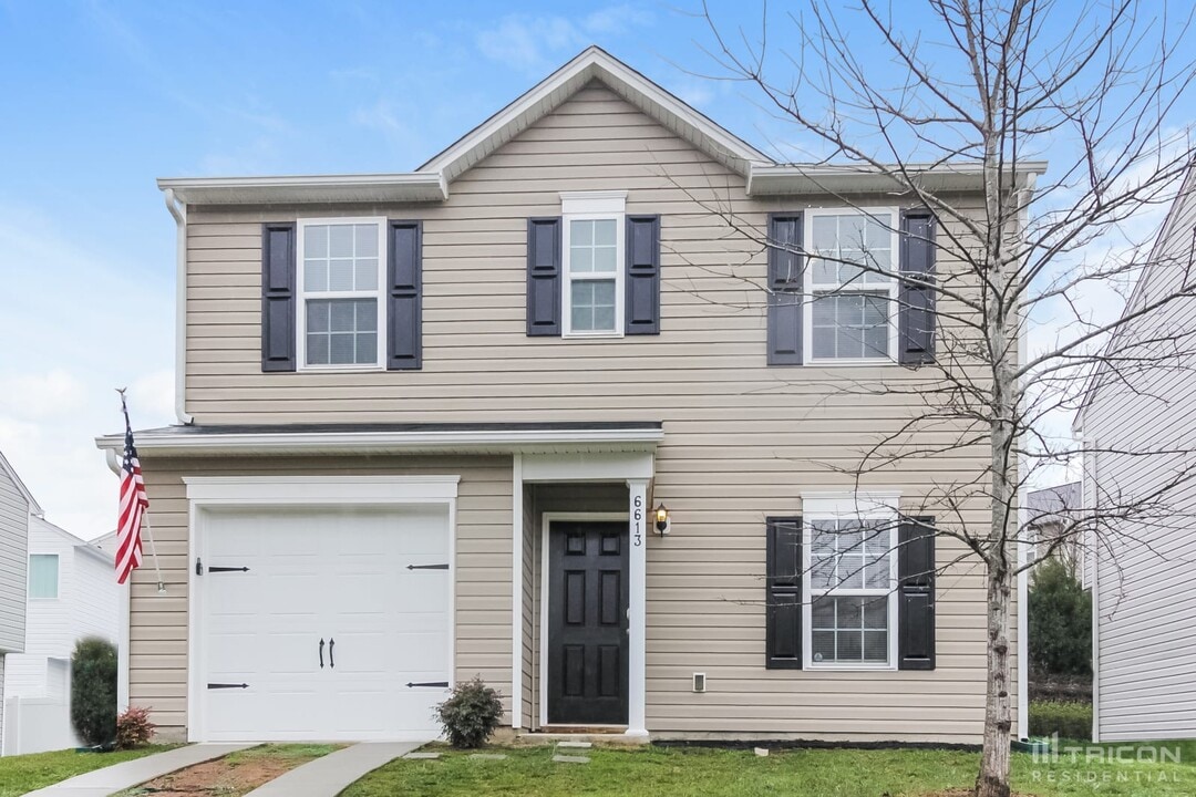 6613 Pennacook Dr in Charlotte, NC - Building Photo