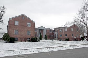 Ryburn Court Apartments in Dayton, OH - Building Photo - Building Photo