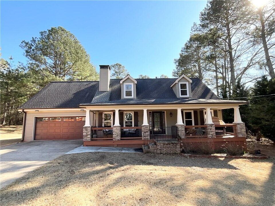 160 Hayfield Way in Sugar Hill, GA - Building Photo