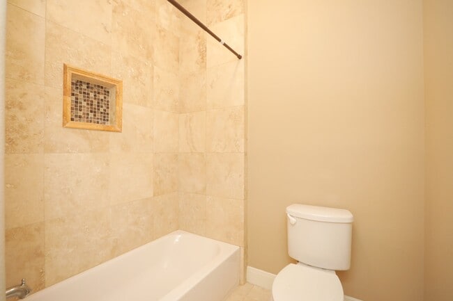 11002 Upland Forest Dr