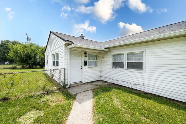 6119 Nimitz Dr in Indianapolis, IN - Building Photo - Building Photo