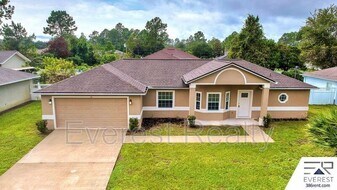 66 Rockefeller Dr in Palm Coast, FL - Building Photo