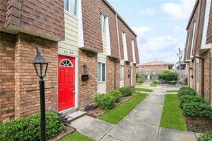 4083 Division St, Unit 4083 in Metairie, LA - Building Photo