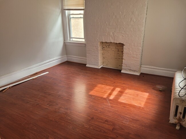 5216 5th Ave, Unit 4 in Pittsburgh, PA - Building Photo - Building Photo