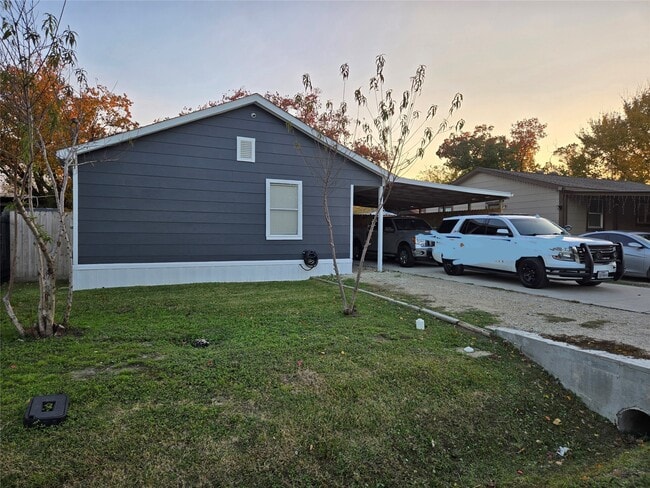 14548 Gainesville St in Houston, TX - Building Photo - Building Photo