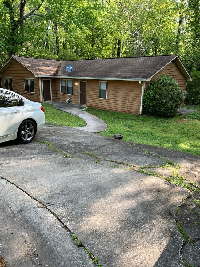 212 Laurie Dr in Athens, GA - Building Photo - Building Photo