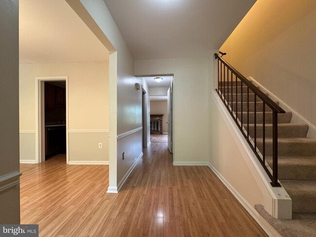 306 Cherry Ct in Herndon, VA - Building Photo - Building Photo