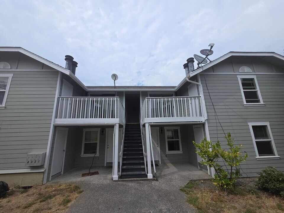 2410 S I St, Unit 3 in Tacoma, WA - Foto de edificio