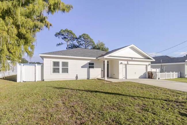 property at 2148 Wind Trace Rd N