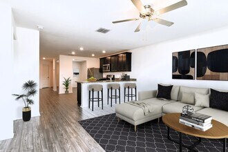 497 Kensington View Dr in Winter Haven, FL - Foto de edificio - Building Photo