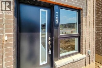 263 Burke St in Waterdown, ON - Building Photo - Building Photo