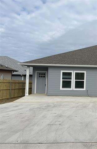 property at 621-623 W Elm St