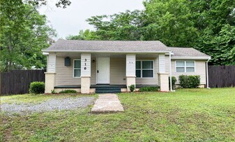 316 W Chestnut Ave in Wake Forest, NC - Building Photo