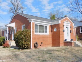 2644 Walker Ave in Greensboro, NC - Building Photo