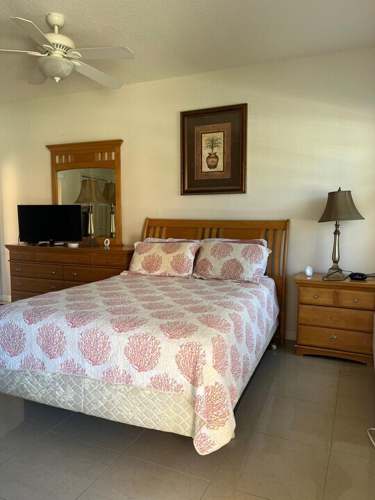 9103 Sand Shot Way in Port St. Lucie, FL - Building Photo