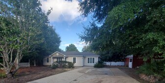 2026 Church St in Gulf Breeze, FL - Building Photo