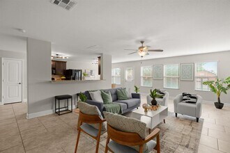 7120 Razors Edge Dr in Austin, TX - Building Photo - Building Photo
