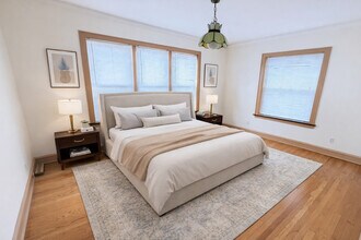 6436 N Hamilton Ave, Unit 2C in Chicago, IL - Foto de edificio - Building Photo