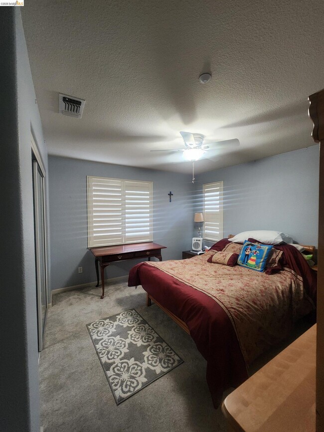 1013 Meadow Brook Dr in Brentwood, CA - Building Photo - Building Photo