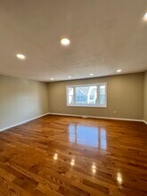 2445 Park Ave in Bridgeport, CT - Building Photo - Building Photo
