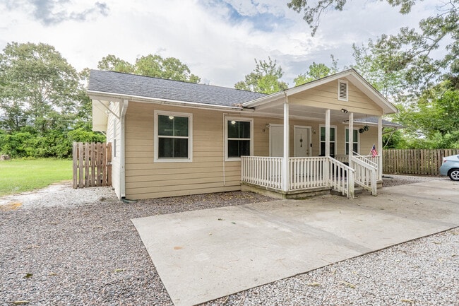property at 1134 Dodge Ln