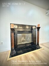 1213 NE 102nd St in Seattle, WA - Building Photo - Building Photo