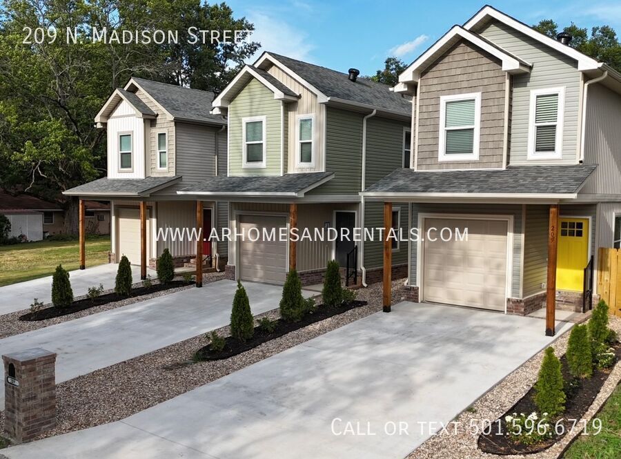 209 N Madison St in Cabot, AR - Foto de edificio