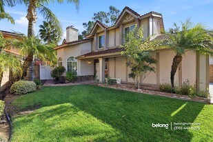 29016 Lillyglen Dr in Santa Clarita, CA - Building Photo