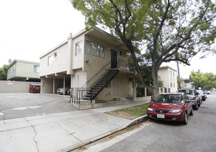 401 E Harvard St in Glendale, CA - Foto de edificio - Building Photo