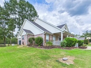 1014 Redbud in Diboll, TX - Building Photo - Building Photo