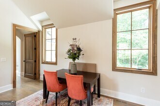 5138 Northside Dr NW in Atlanta, GA - Building Photo - Building Photo