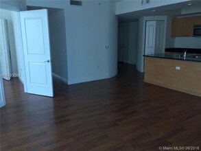 480 NE 30th St-Unit -# 1701 in Miami, FL - Building Photo - Building Photo