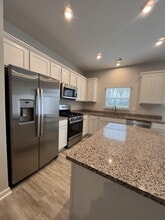 106 Randwick Ln in Greer, SC - Foto de edificio - Building Photo