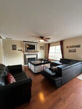 166 Old Pond Cir in Port Wentworth, GA - Building Photo - Building Photo