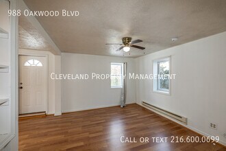 988 Oakwood Blvd in Painesville, OH - Building Photo - Building Photo