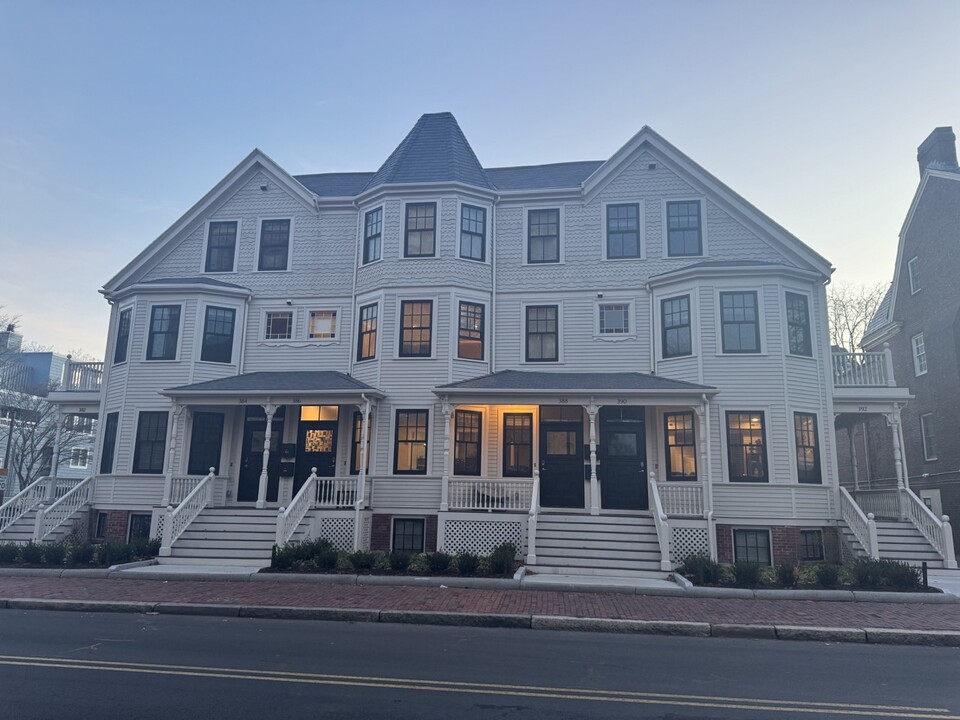 382 Harvard St in Cambridge, MA - Foto de edificio