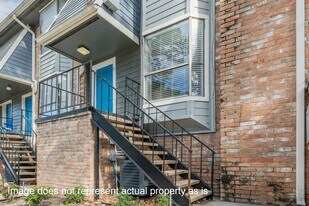 2018 Place Rebecca Ln in Houston, TX - Building Photo