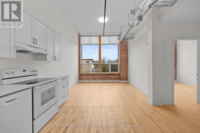 150 Mill St in Carleton Place, ON - Building Photo - Building Photo