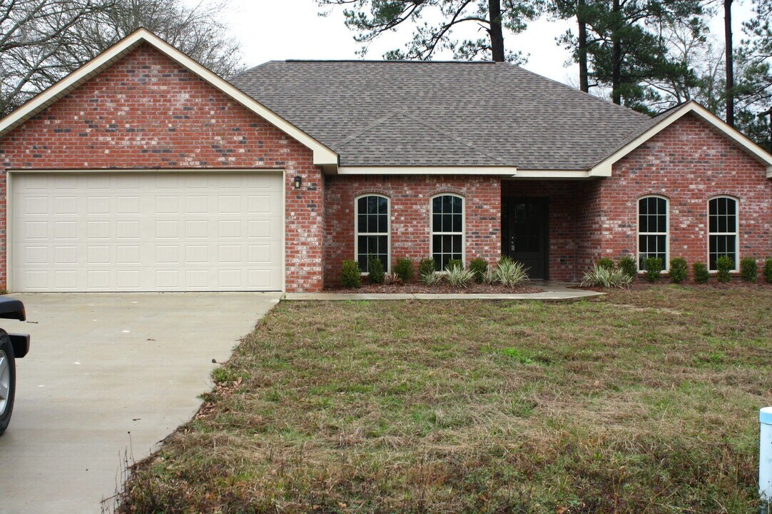 217 Gano St in Deridder, LA - Building Photo