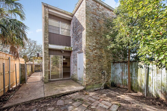 311-311 Lilac St in Metairie, LA - Building Photo - Building Photo