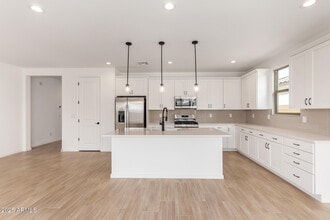 5015 W Hardtack Trl in Phoenix, AZ - Building Photo - Building Photo