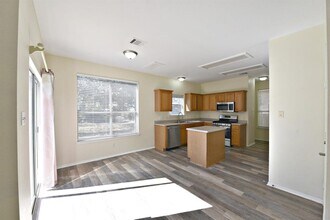 10508 Hainsworth Park Dr in Austin, TX - Building Photo - Building Photo