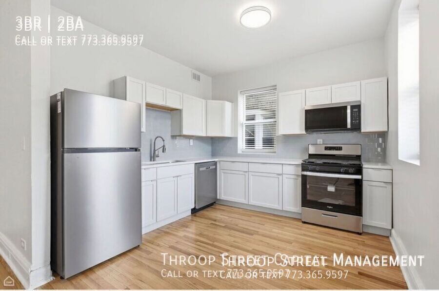 6132 S Vernon Ave in Chicago, IL - Building Photo